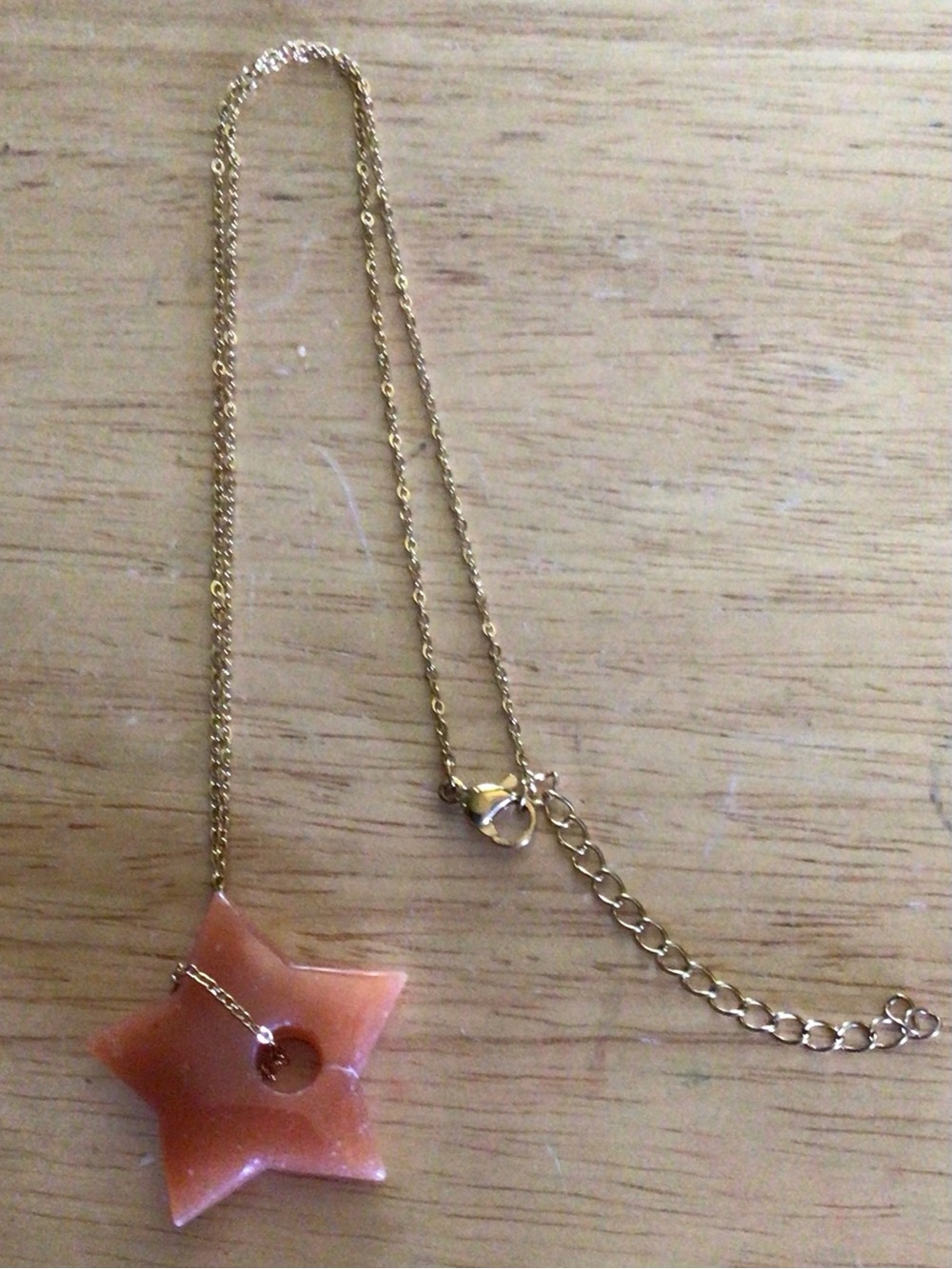 Source Unknown Gold Chain Necklace with Peach Star Pendant
